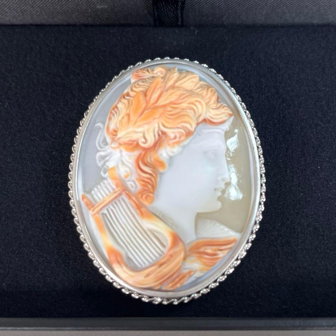 未使用級】Giuseppe Tesoriere作 カメオ ブローチ 証明書付き - メルカリ