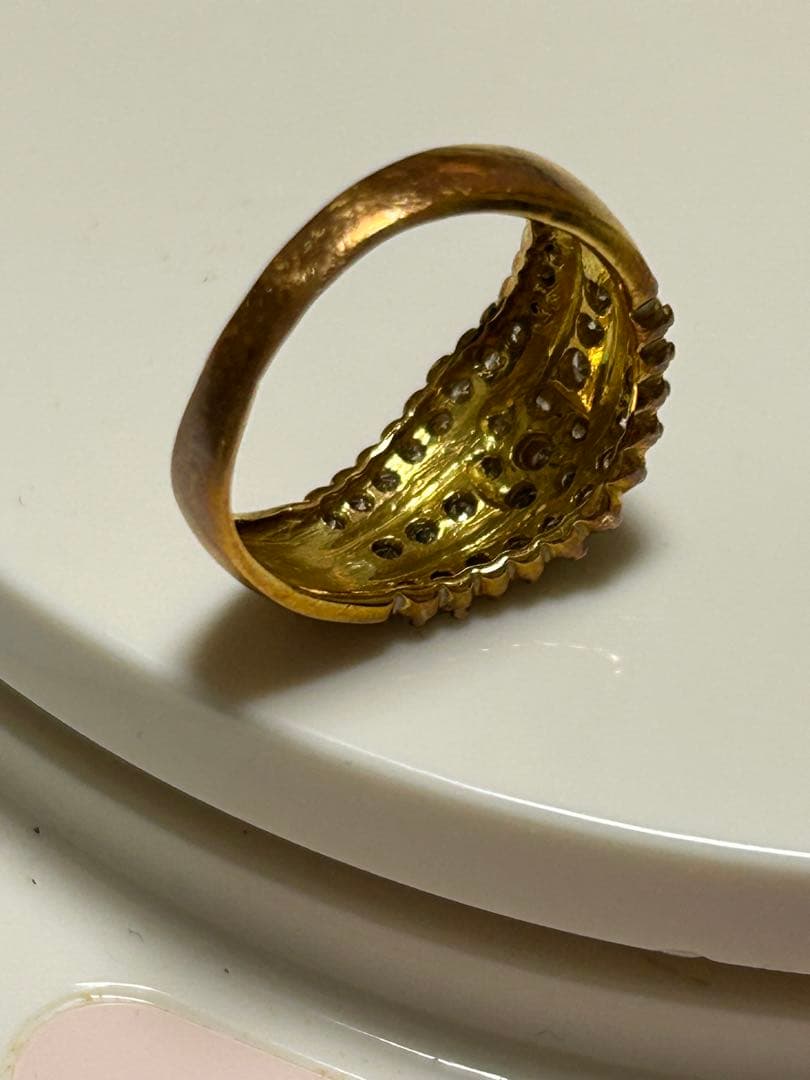 １８金デザインリング