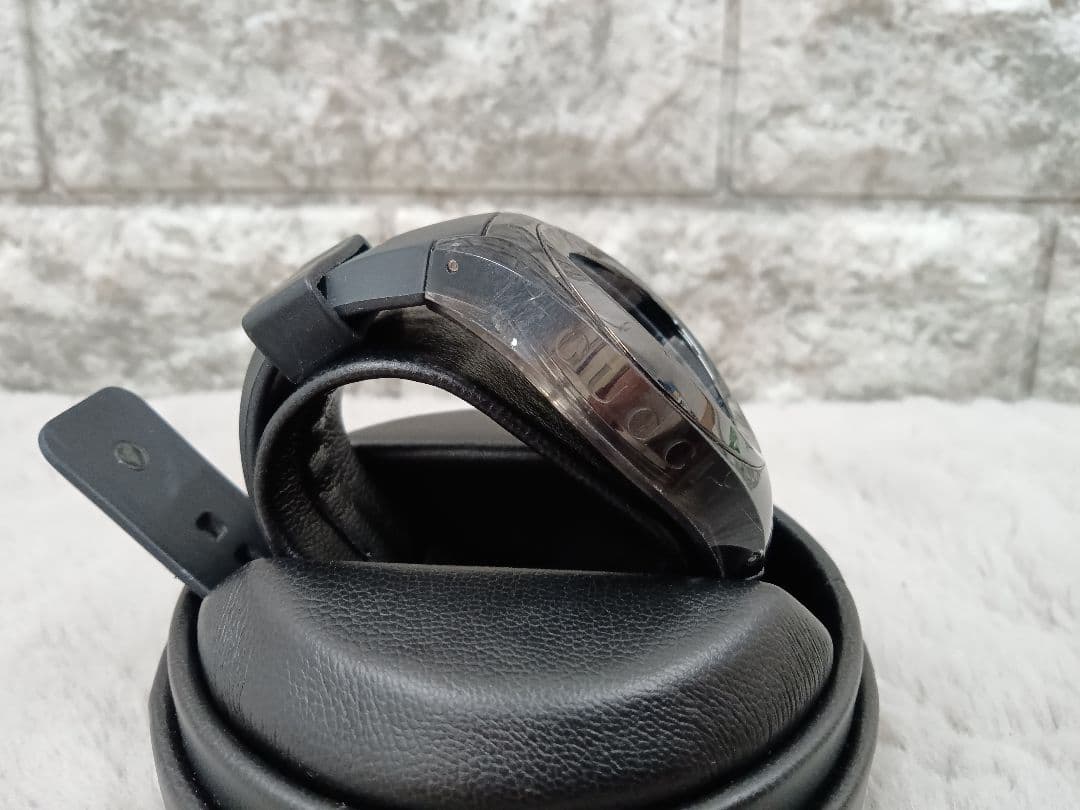 [美品]GUCCI SYNC（シンク）ユニセックス 腕時計 YA137107A