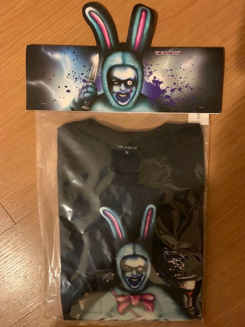 UUU 4th TEE 限定 ステッカー付き