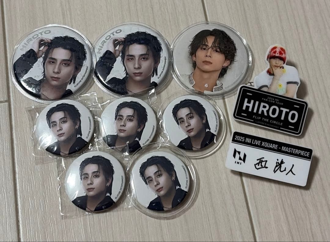 INI 西洸人 XQUARE 缶バッジ カプセルトイ ネームプレート