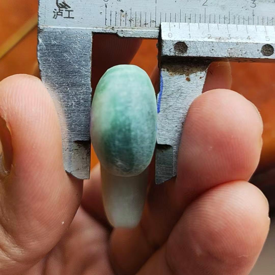 オーダー品】勾玉2種類 青瑪瑙と翡翠