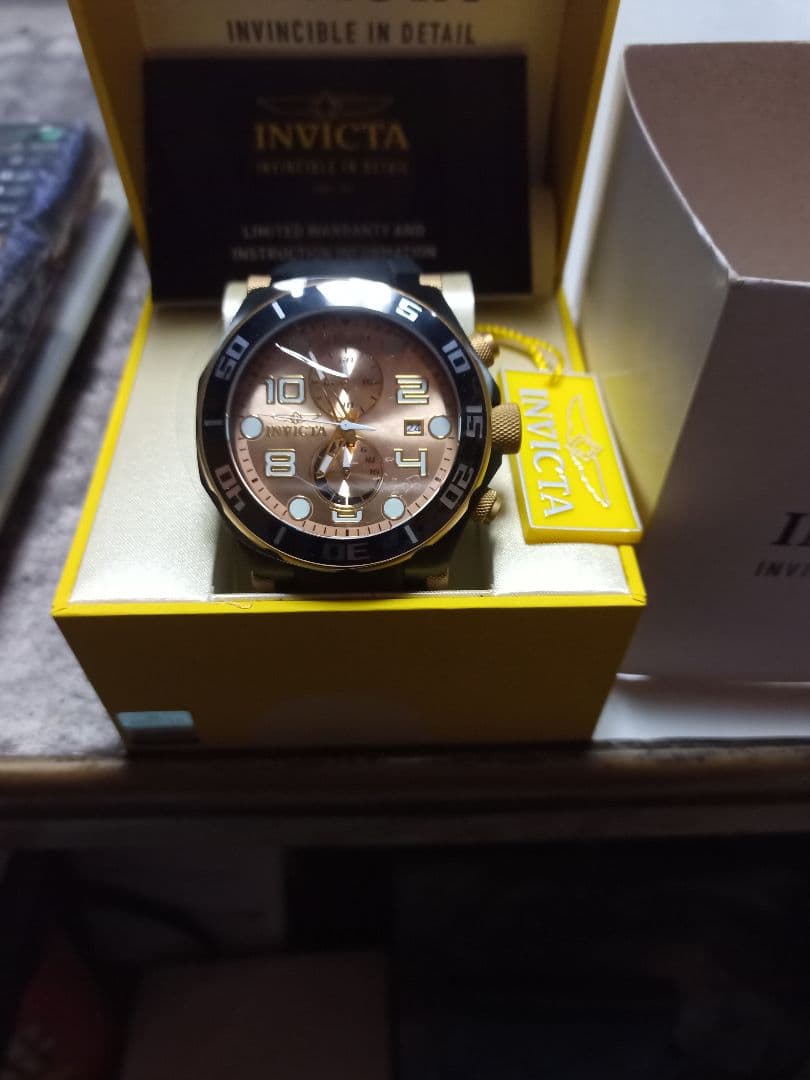 INVICTA メンズ 時計 ラバーベルト ブラウン