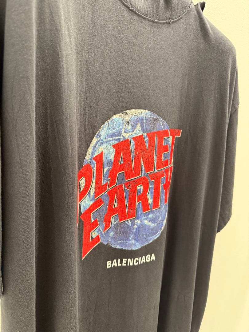 BALENCIAGA PRANET EARTH ダメージ加工 Tシャツ