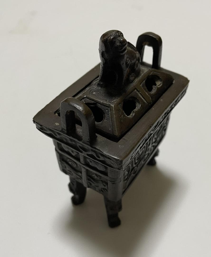 古銅 向獅子香炉 古紋様の彫刻 古美術品 仏具 アンティーク インテリア