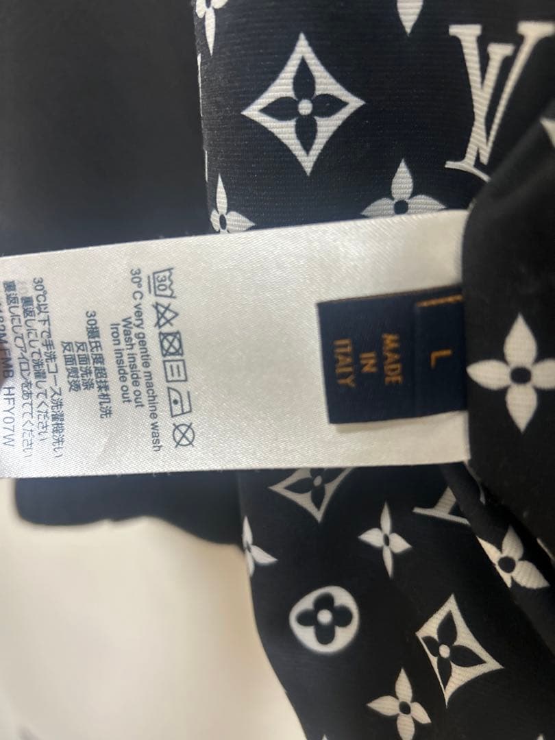 Louis Vuitton パーカー　Black モノグラム　サイズL
