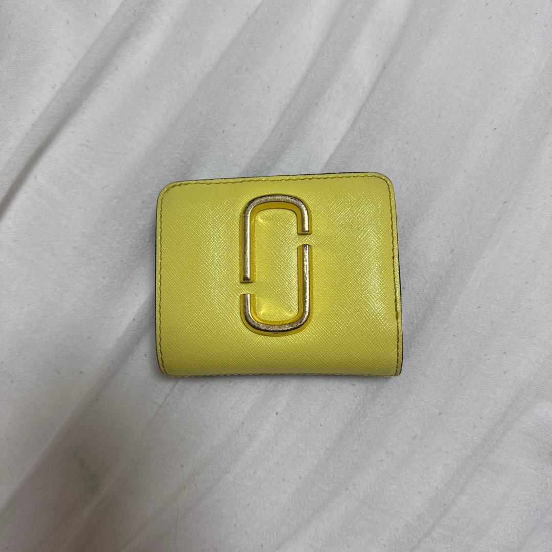 THE MARC JACOBS イエロー 二つ折り財布 - メルカリ