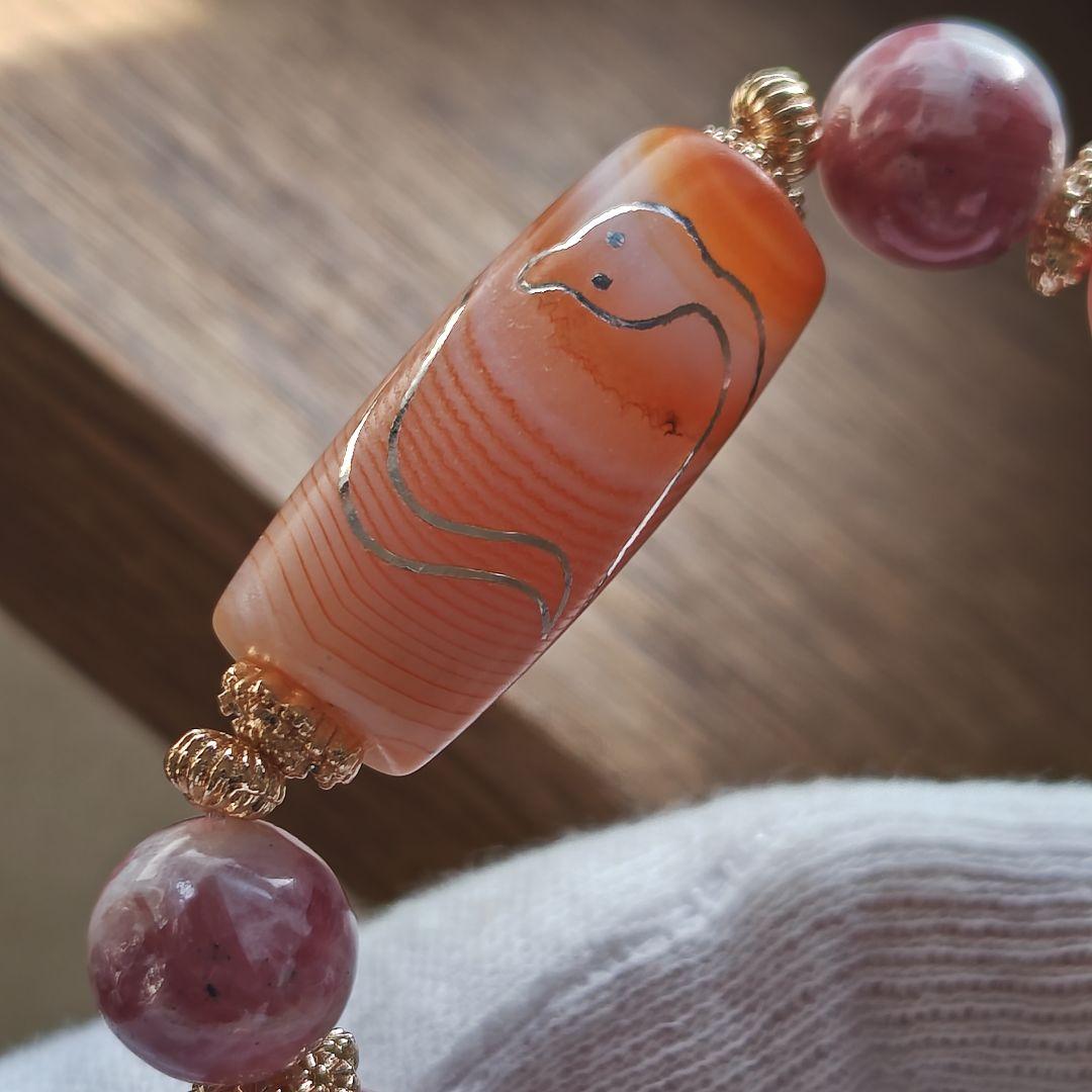 新作♡白蛇天珠、モザンビーク産ローズクォーツ、ピーチ塩源瑪瑙、ピンクレピドシリカ
