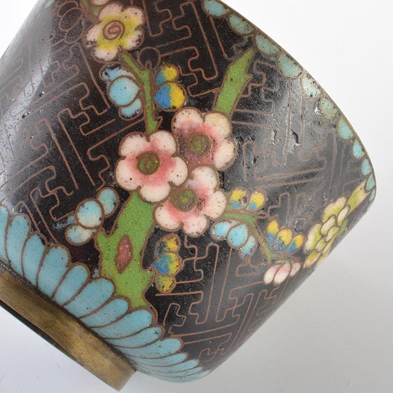 中国 古七宝琺瑯彩 花文 煎茶碗 黒柿蓋 時代箱 C R6444 - メルカリ