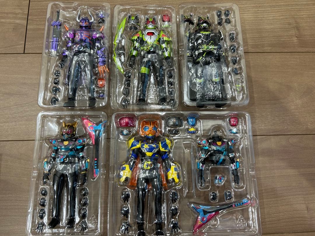 フィギュアーツ　仮面ライダーギーツ　コンプリートセット