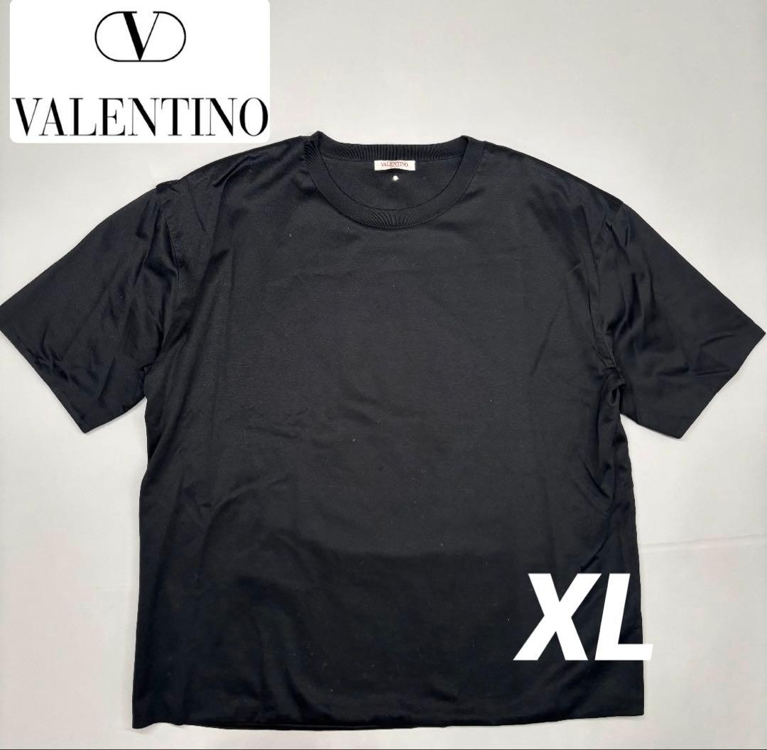 【美品／即日発送】VALENTINO スタッズ付き Tシャツ ☆Valentino☆ ロックスタッズ Tシャツ ホワイト (VALENTINO/Tシャツ