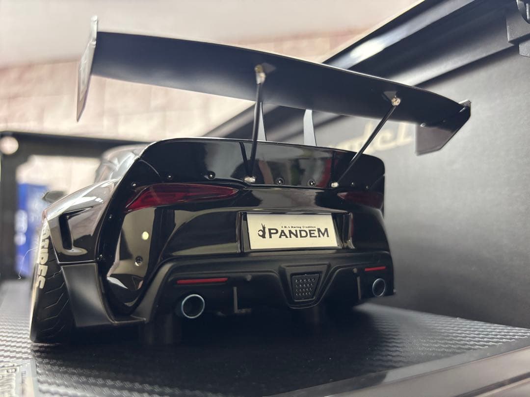 1/18ミニカー トヨタスープラ　　パンデム【新品】ブラック