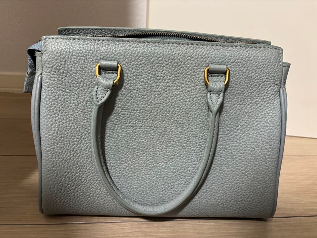 PRADA ライトグレー ハンドバッグ