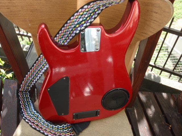 SYNSONICS エレキギター スピーカー内蔵 よく鳴る