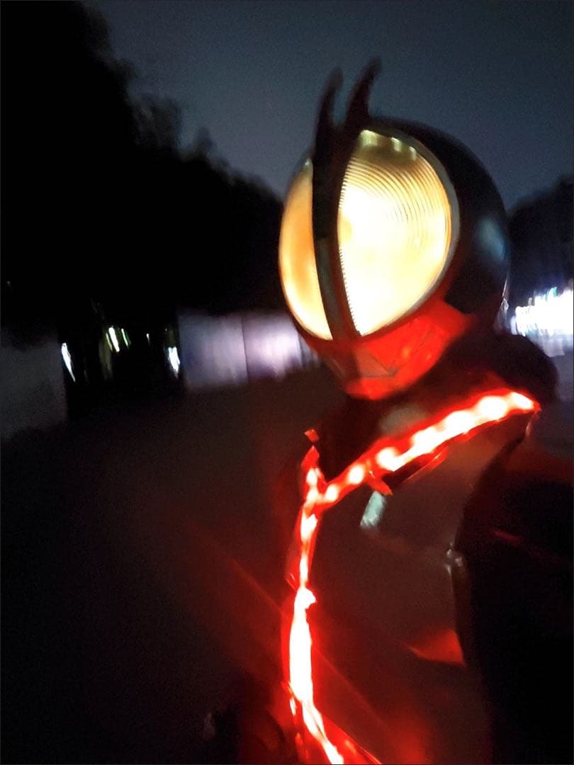 仮面ライダー ファイズ マスク 磁石装置 複眼発光 アトラクコスプレ用