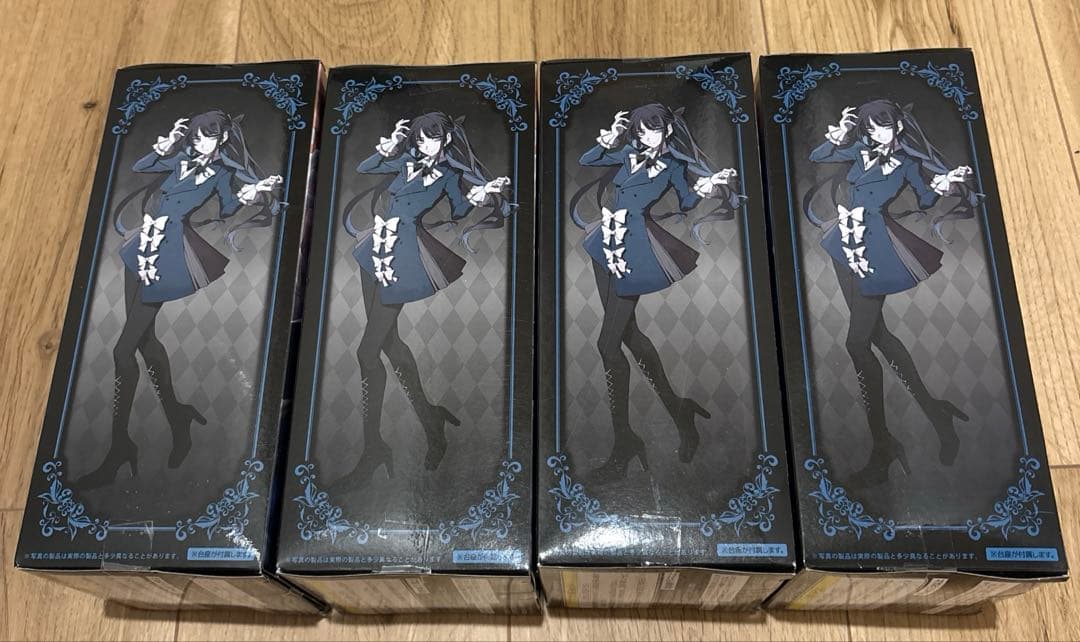 Ado フィギュア Winter ver 4個セット - メルカリ