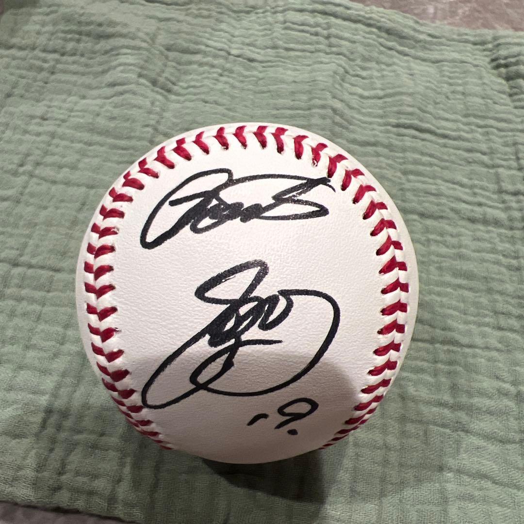 90周年】巨人 読売ジャイアンツ 坂本勇人 直筆サインボール 投げ込み