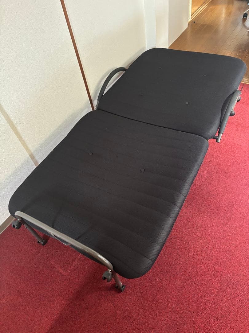 引き取りの方歓迎 奈良市)折りたたみベッド 簡易ベッド 黒 一人暮らし