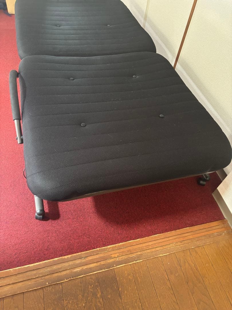 引き取りの方歓迎 奈良市)折りたたみベッド 簡易ベッド 黒 一人暮らし