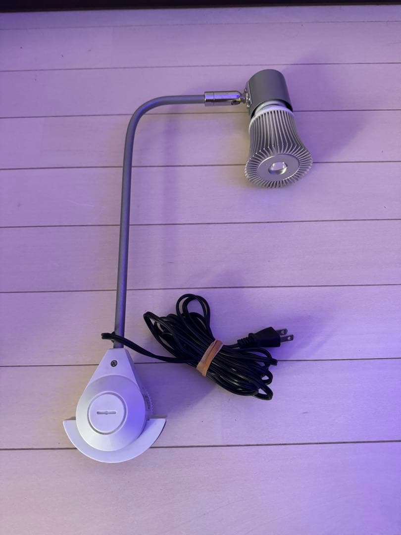 カミハタネオアーム バイタルウェーブ UVA370 5W 放熱フィン付きライト カミハタネオアーム バイタルウェーブ UVA370 5W 放熱フィン付きライト