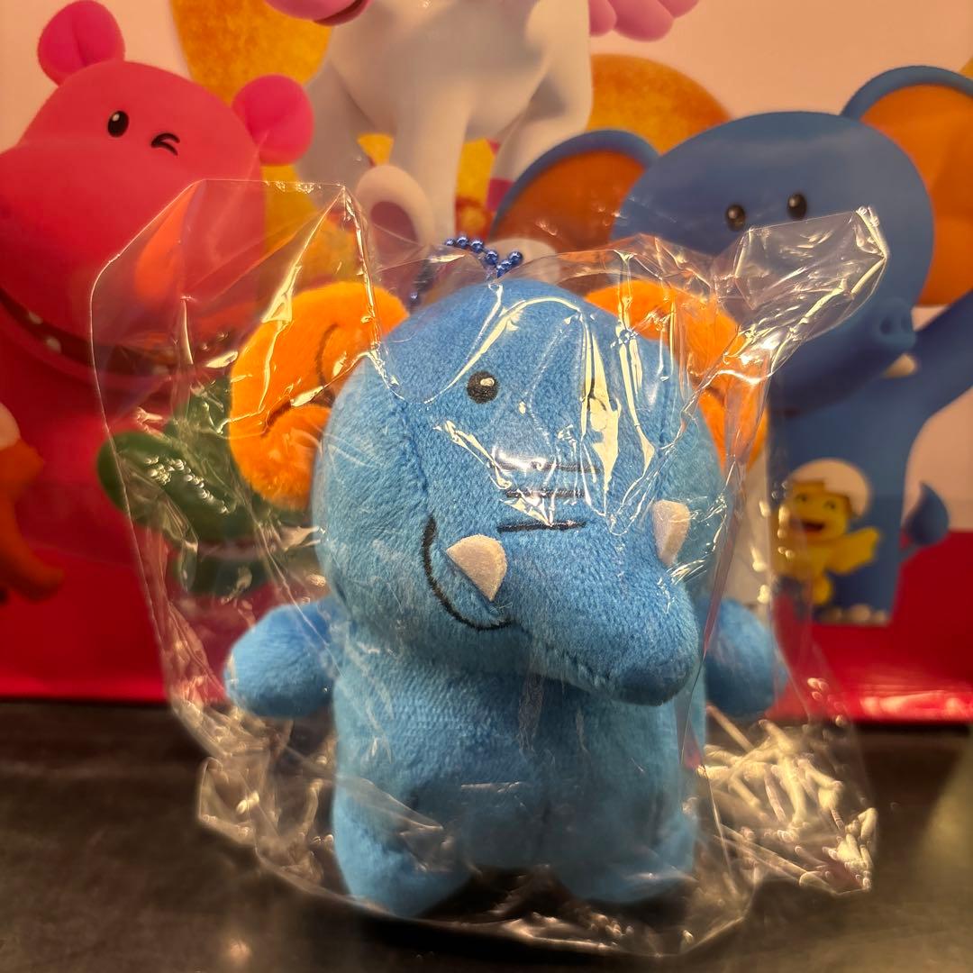 新品未開封☆ TWICE ナヨン Navely ナブリー バッグチャーム 初期 商品