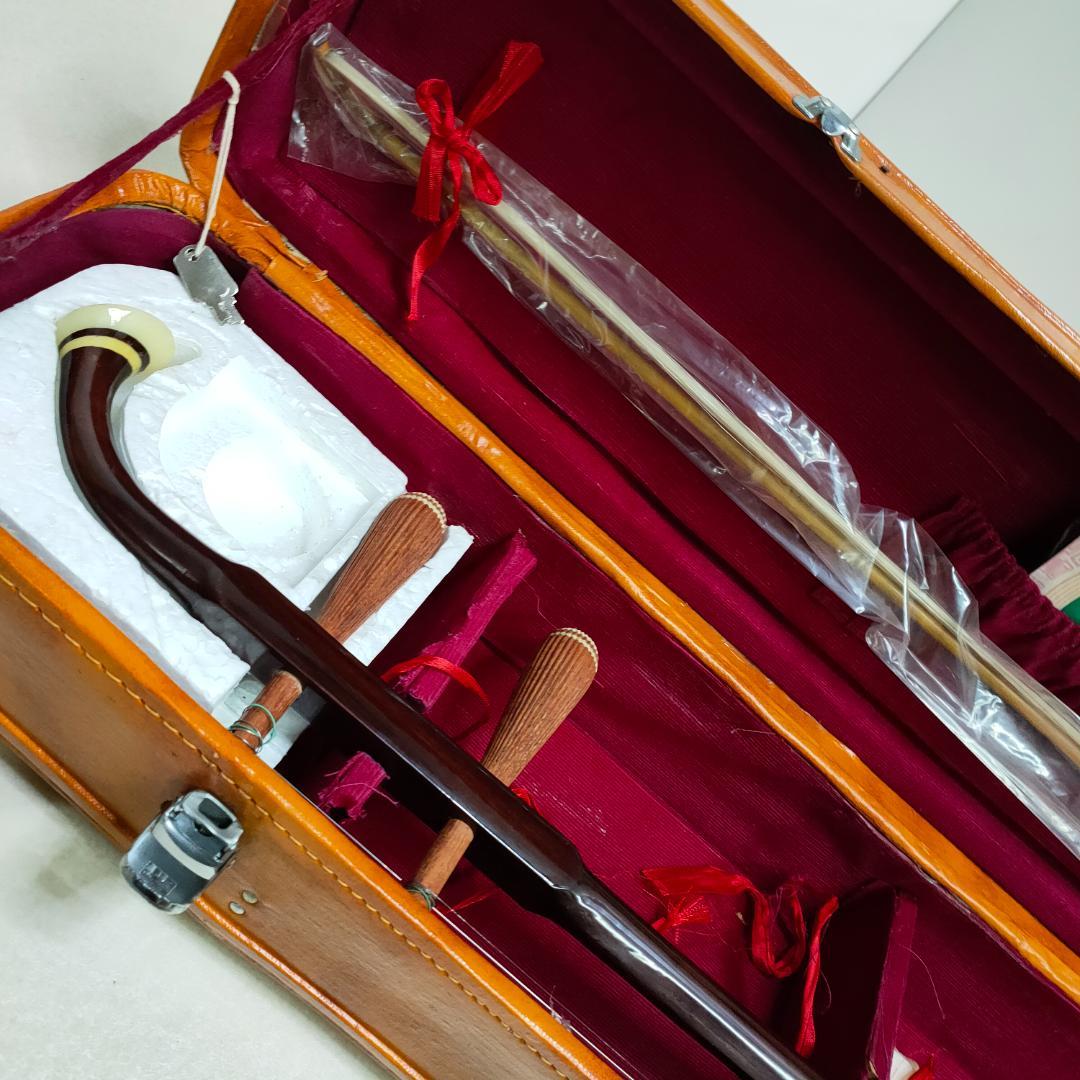 中国楽器 二胡 胡弓 虎丘 六角胴 蛇皮 ハードケース