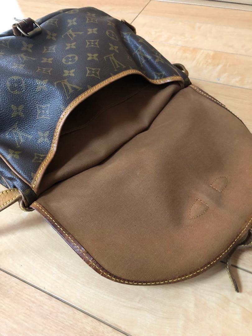 笑*ギ様 ルイヴィトン　ソミュール