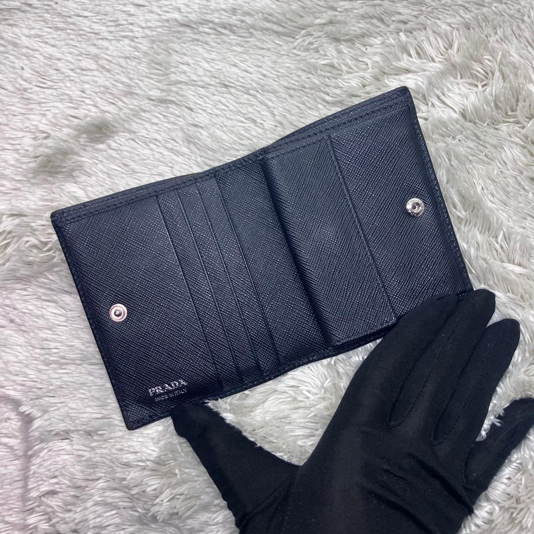 フラットファットさん専用PRADA 二つ折り財布サフィアーノトライアングルロゴ