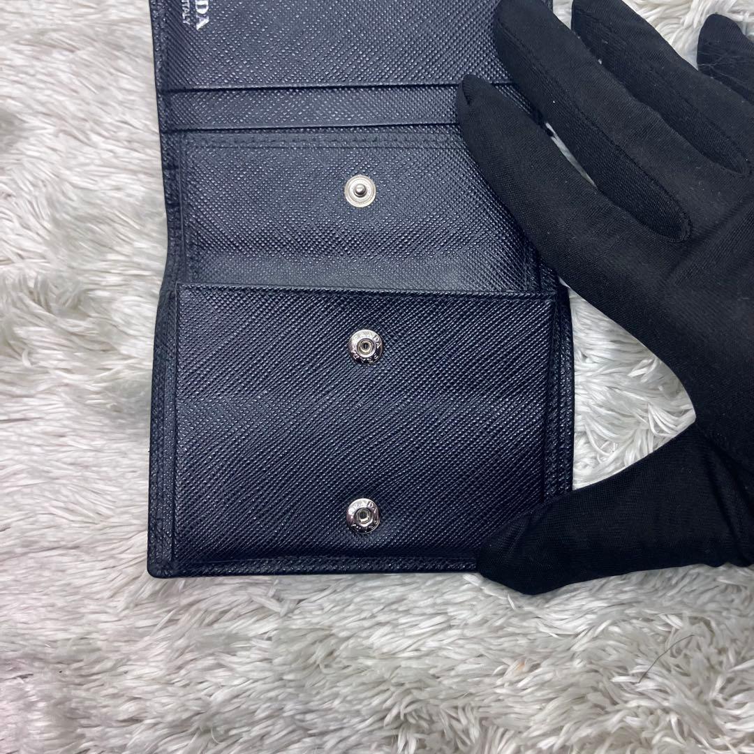 フラットファットさん専用PRADA 二つ折り財布サフィアーノトライアングルロゴ