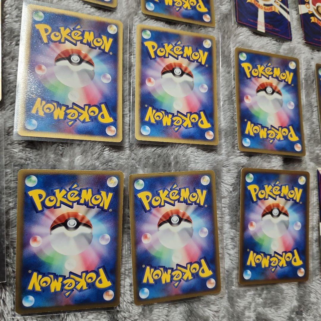 ピカチュウ好き必見！　ピカチュウセット セブン・マック・旧裏・eカード　17枚