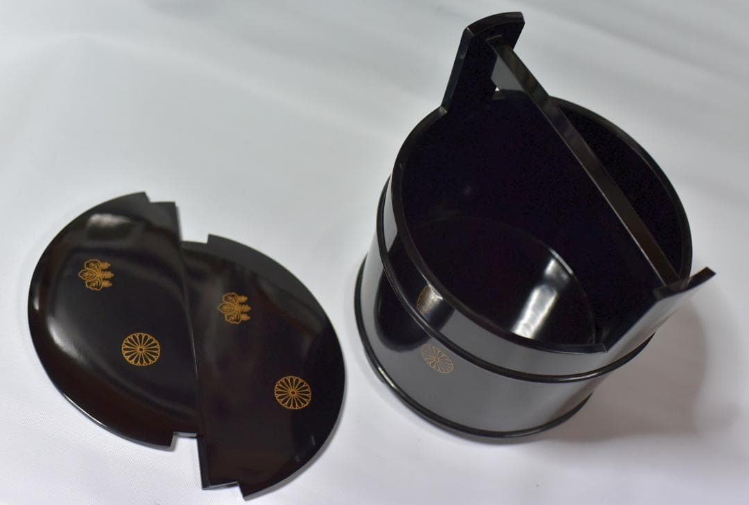 真塗光越造 蔦、桐紋手桶水指 【極上品】お茶道具／共