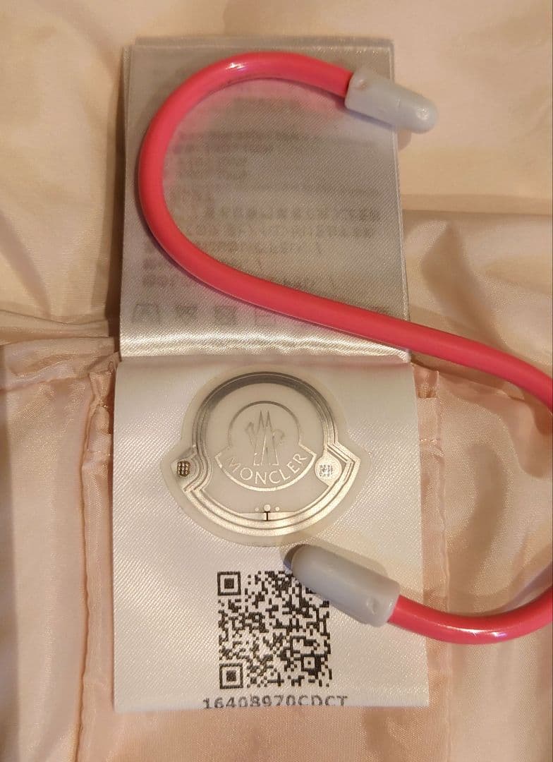 【美品】MONCLER ピンク キッズ ダウンジャケット