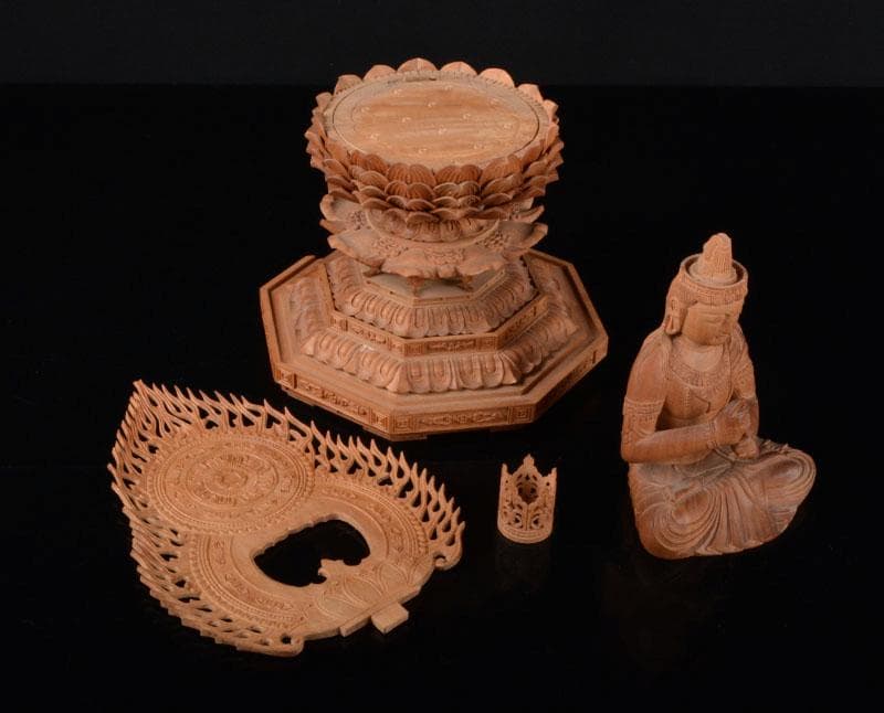 仏教美術 香木 白檀彫刻 観音菩薩像 仏像 置物 F R1904