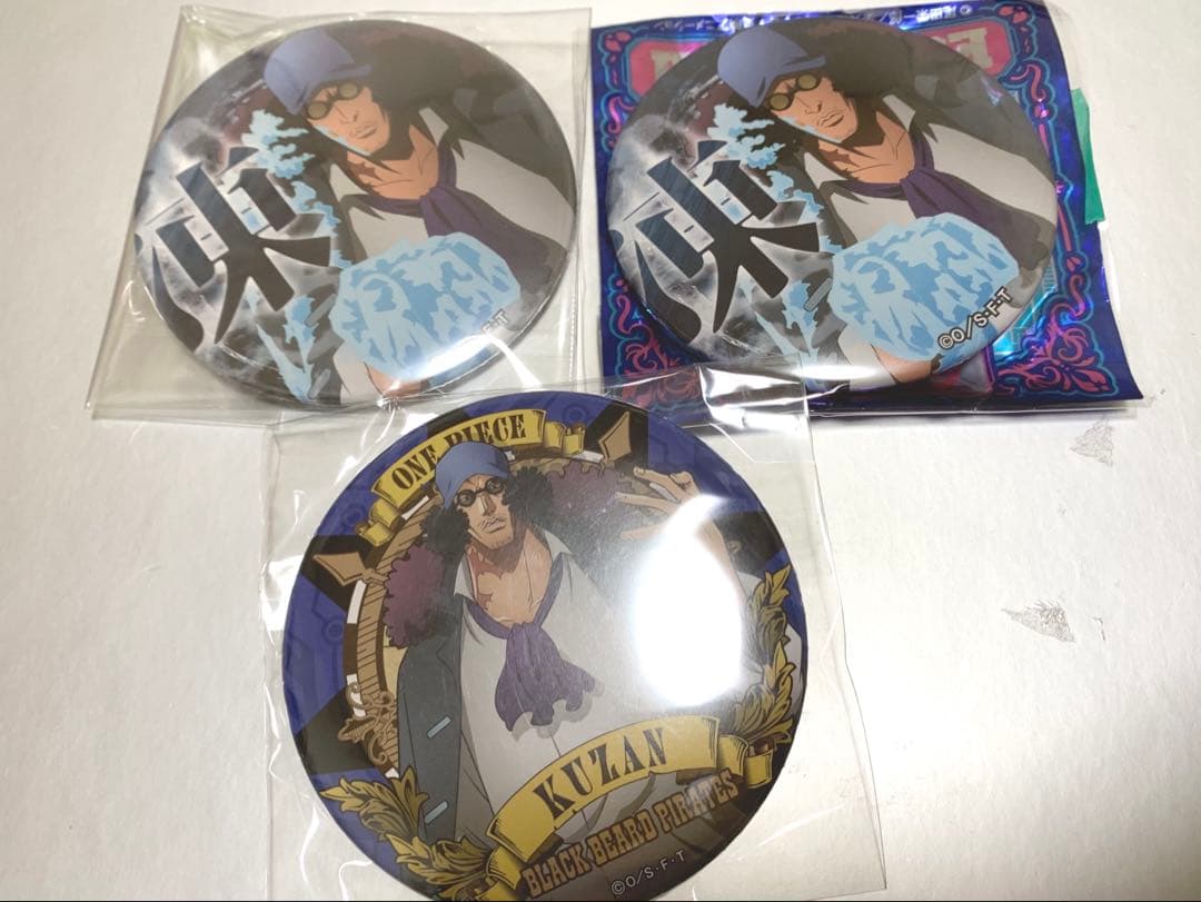 ONE PIECE 輩缶バッジ ドでか缶バッジ 青雉（クザン） - メルカリ