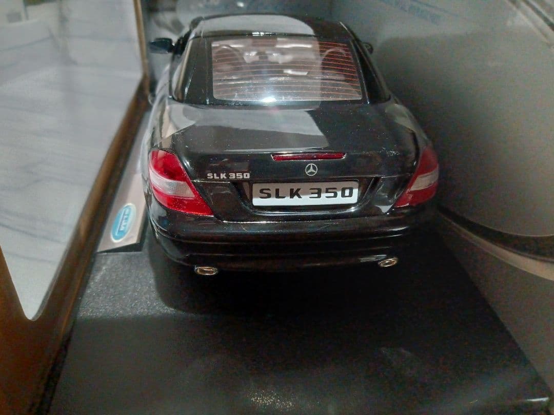 1/18 メルセデス・ベンツ　SLK350 R171　ミニカー　ブラック