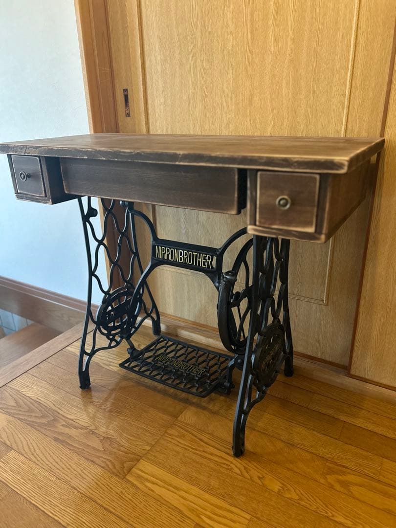 直接引き取りの場合お値下げ可 アンティークな ミシンテーブル デスク