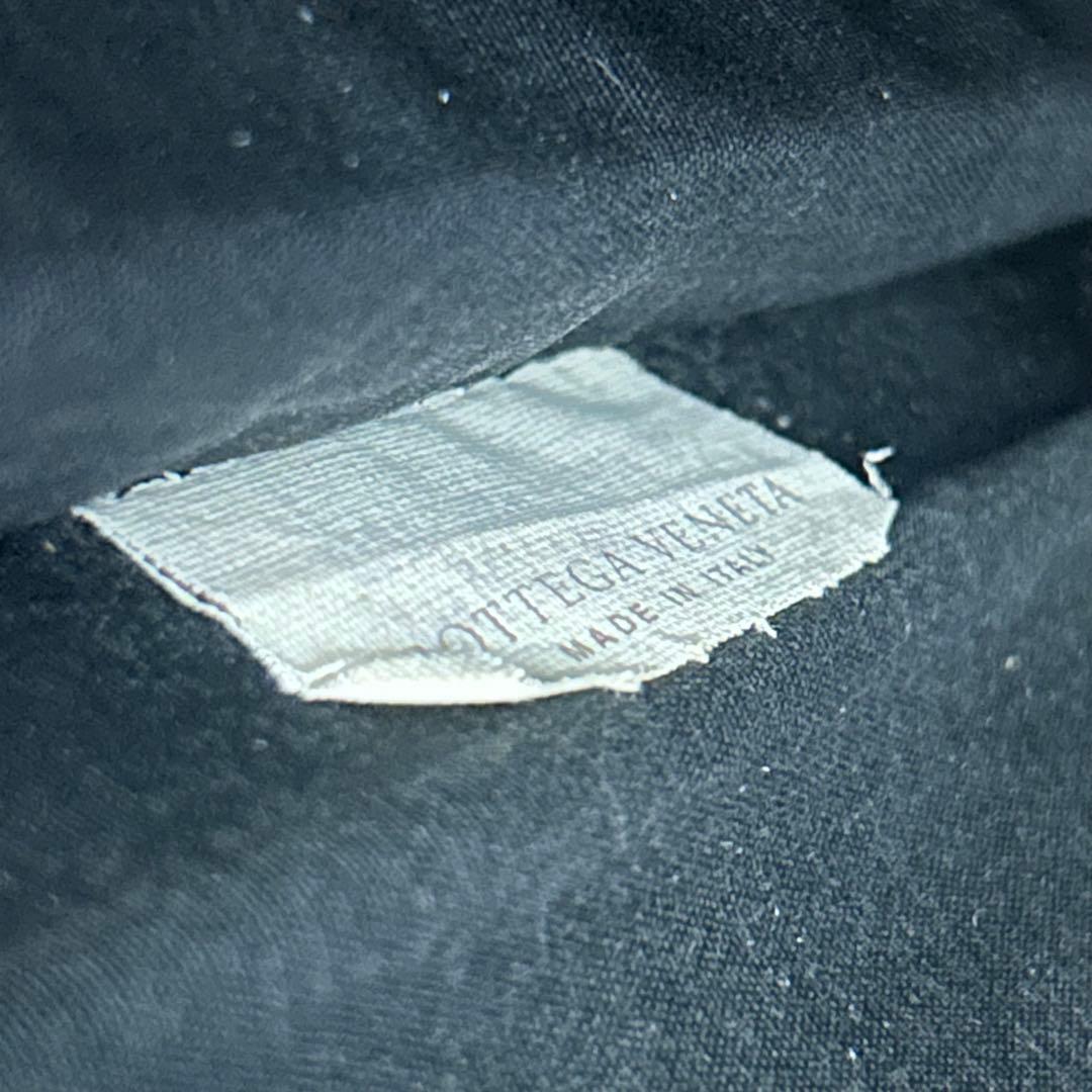 ボッテガヴェネタ イントレチャート ブラック レザー ビジネスバッグ