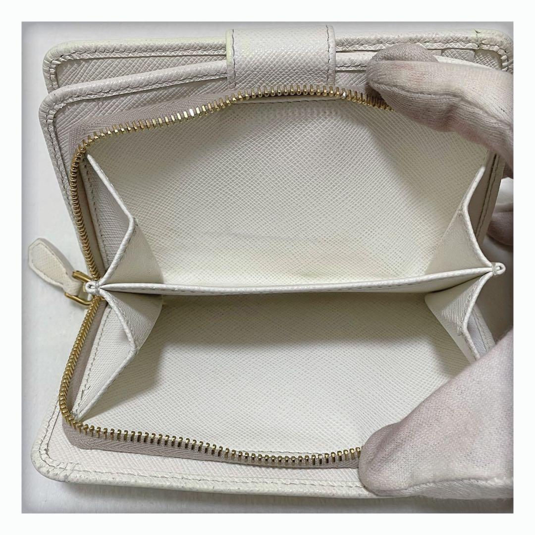最終値下げ‼️ 極美品✨ PRADA プラダ サフィアーノ 二つ折り財布 ホワイト