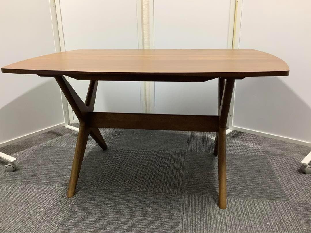 ニトリ リビングダイニングテーブルセット 椅子2脚 スツール付き