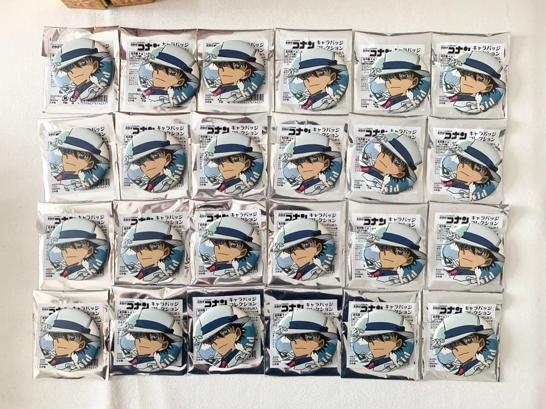 名探偵コナン 怪盗キッド 缶バッジ 24個 名探偵コナン 場面写トレーディングホログラム缶バッジ 怪盗キッド