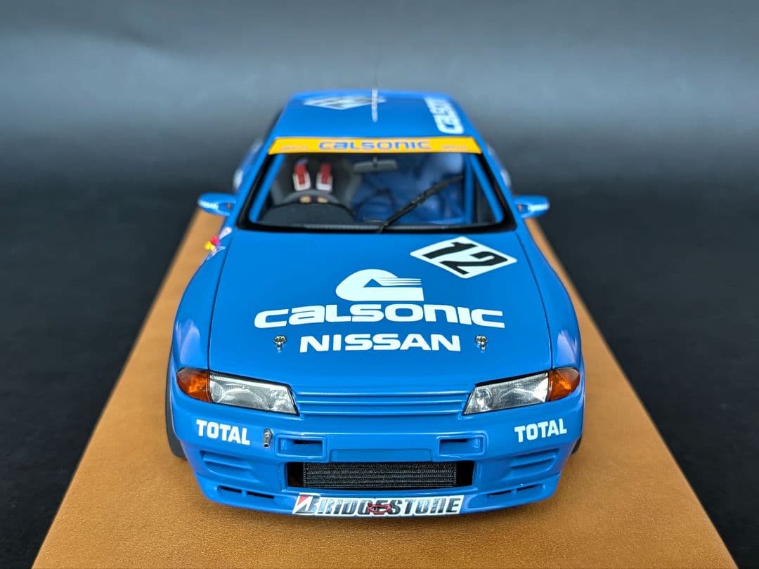 オートアート 1/18 日産スカイライン GT-R R32 カルソニック #12