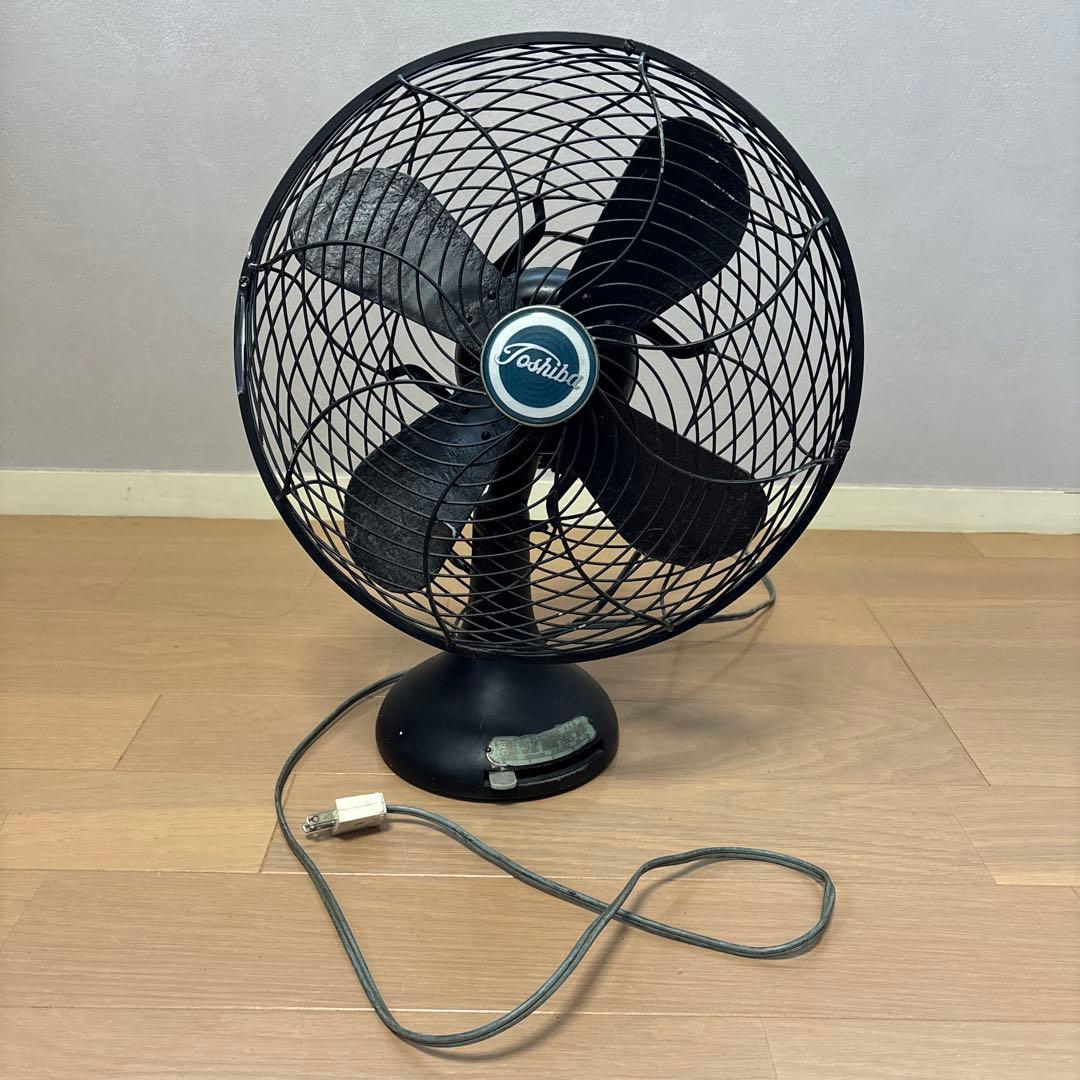 東芝 TOSHIBA 昭和レトロ 扇風機 鉄製 アンティーク 黒 12/15まで