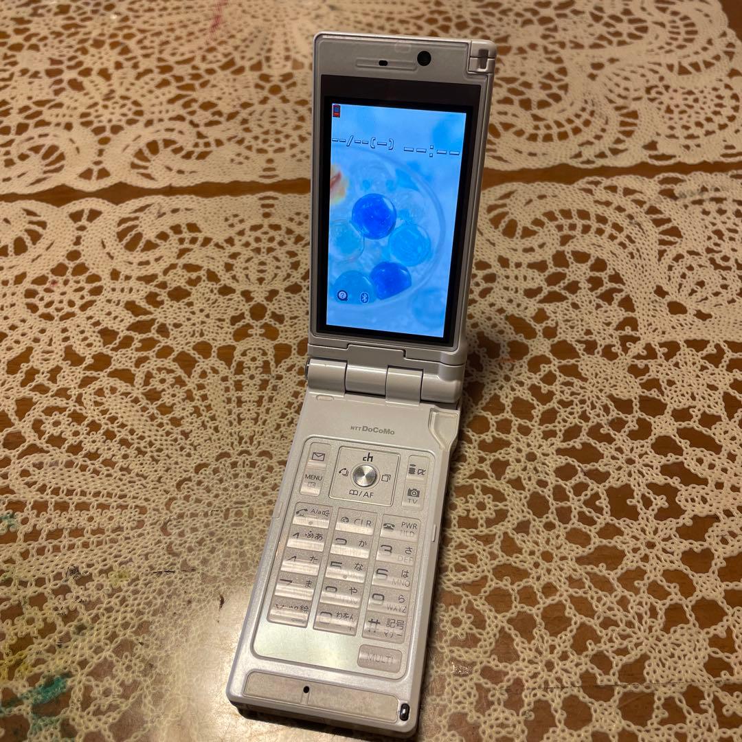 ガラケー折りたたみ式携帯電話 12台 - メルカリ