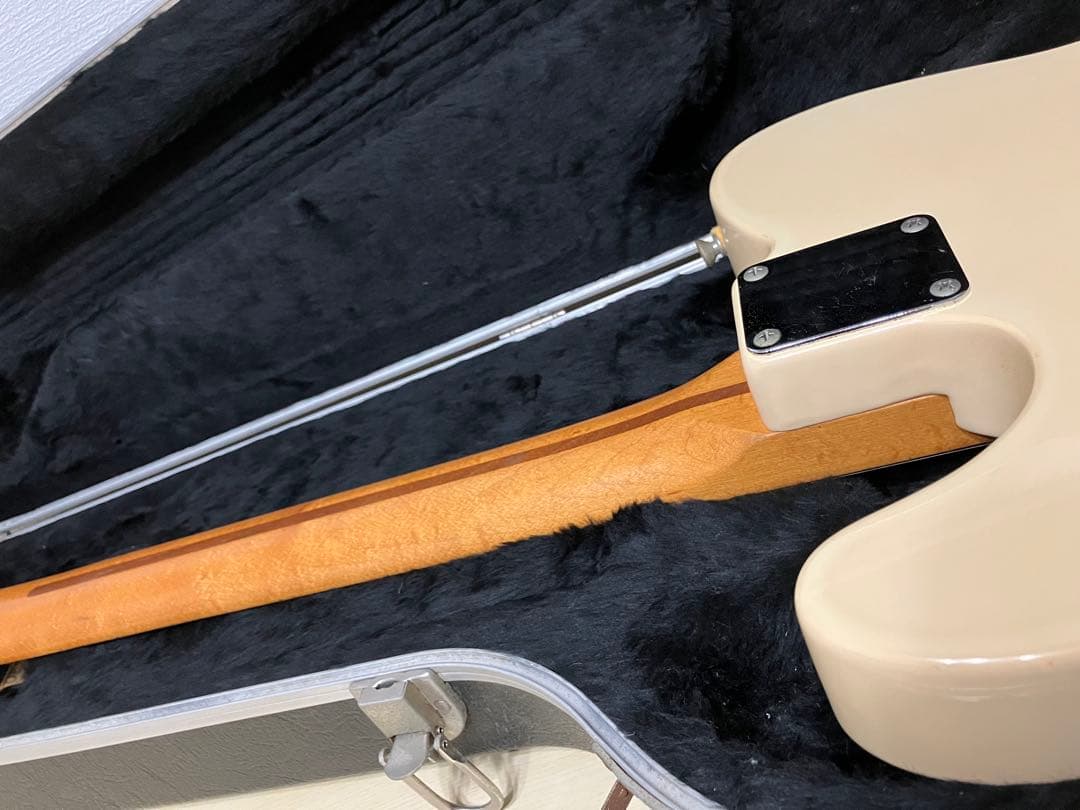 Fender テレキャスター ハードケース付き　20-26万