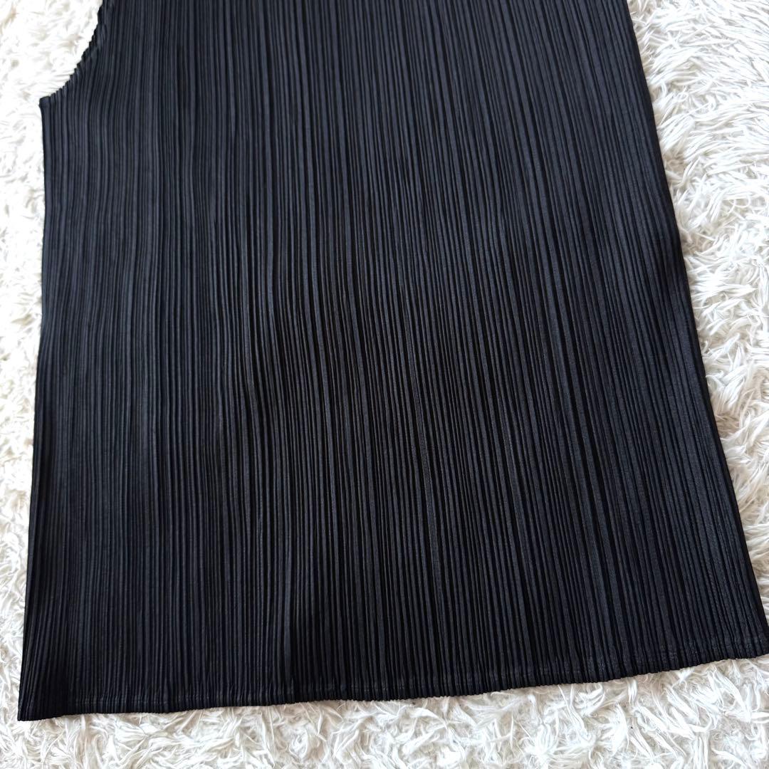 極美品　プリーツプリーズ　ノースリーブ　カットソー　タンクトップ　ブラック　3