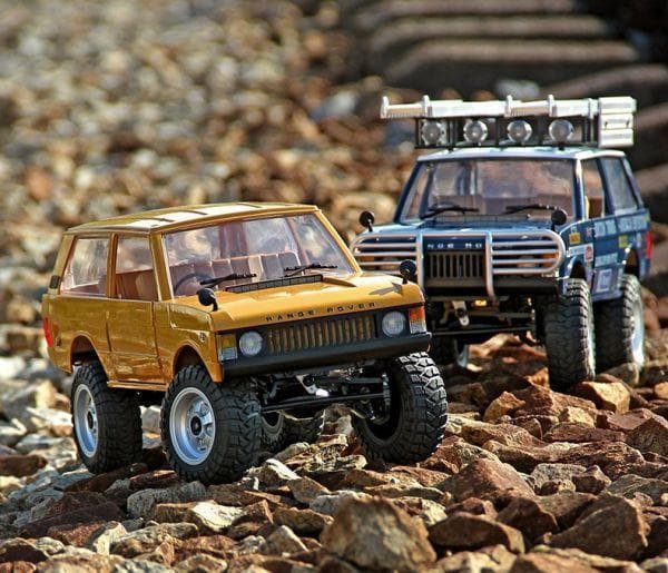 技術基準適合証明済 1/12 初代レンジローバー 黄 MN-1680