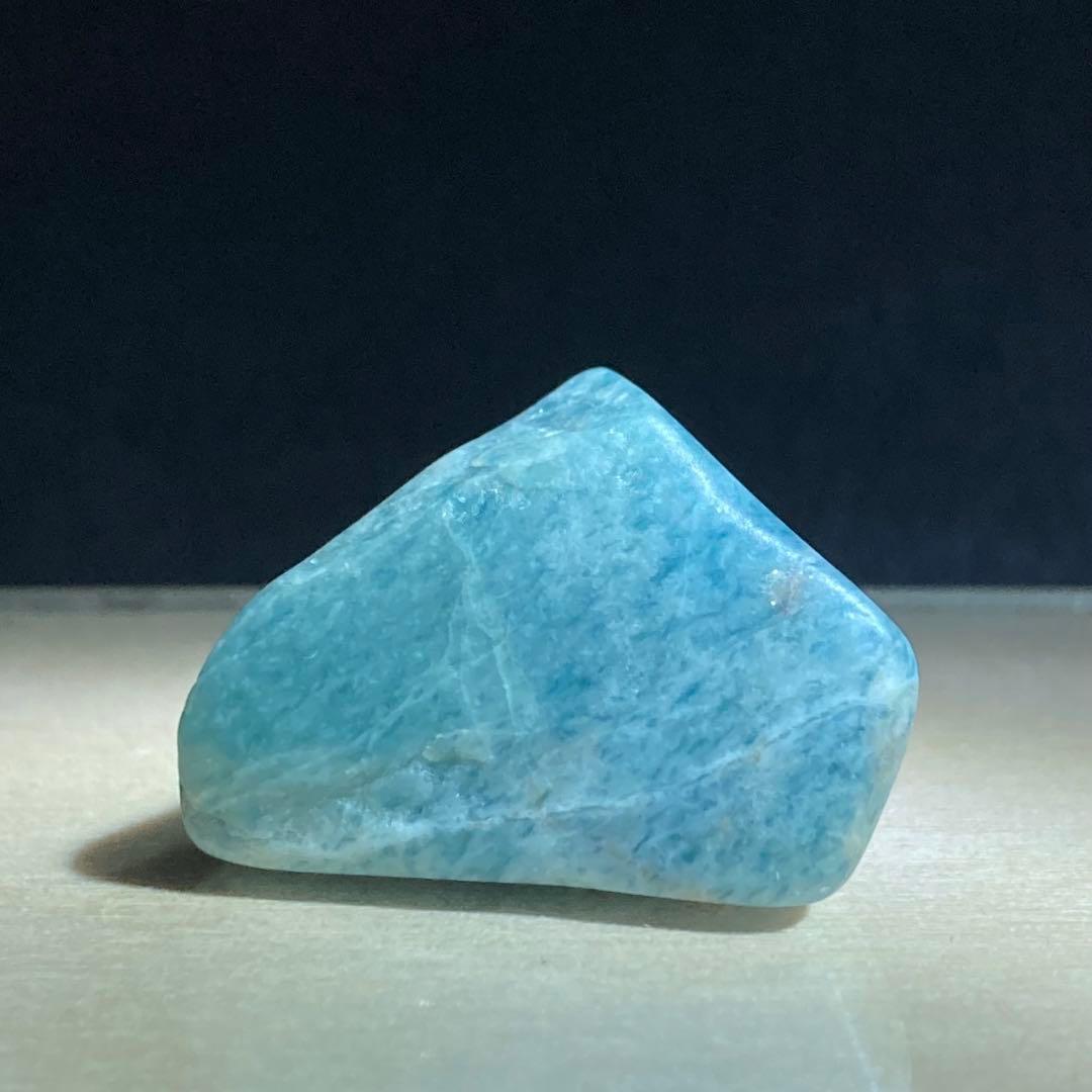 【Premium】糸魚川翡翠　入りコン沢　宝石質 青翡翠　原石　7.7ｇ