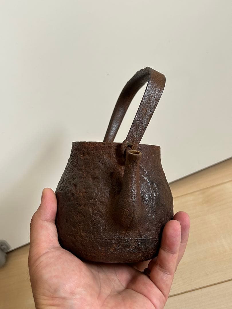 金寿堂造 麒麟文小豆鉄瓶 縦胴在銘煎茶道具容量500cc