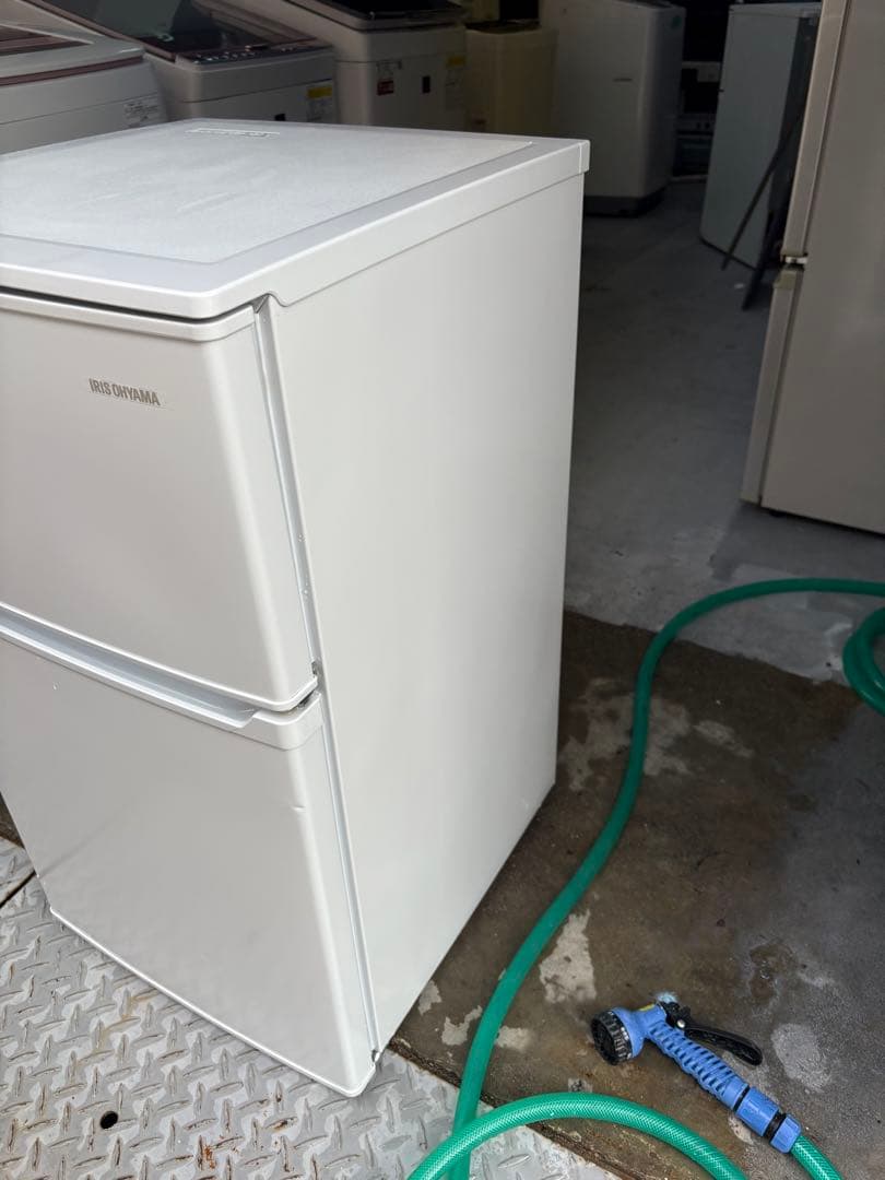 IRIS OHYAMA 冷蔵庫 ホワイト 2023年上段冷蔵・下段冷凍 アイリス