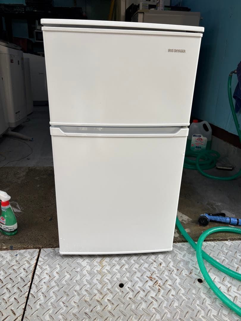 IRIS OHYAMA 冷蔵庫 ホワイト 2023年上段冷蔵・下段冷凍 アイリス